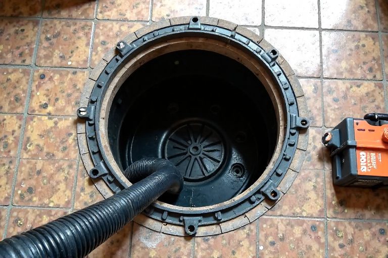 Limpeza de Fossas com Caminhão Auto-Vácuo em Ribeirão Preto